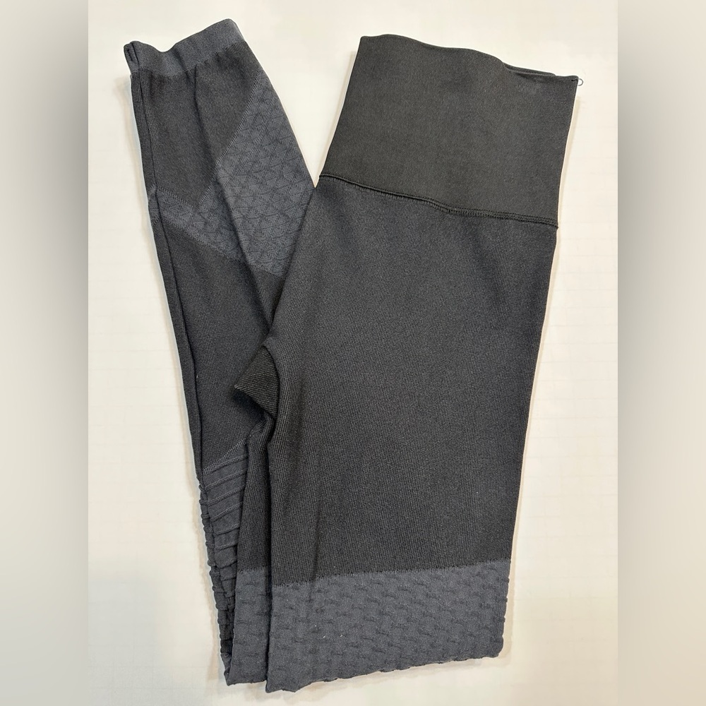 SPANX Leggings Black Size Medium